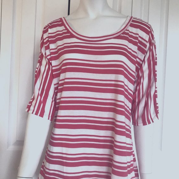 Only Nine Striped High Low Top Size Medium NWT - Picture 2 of 7